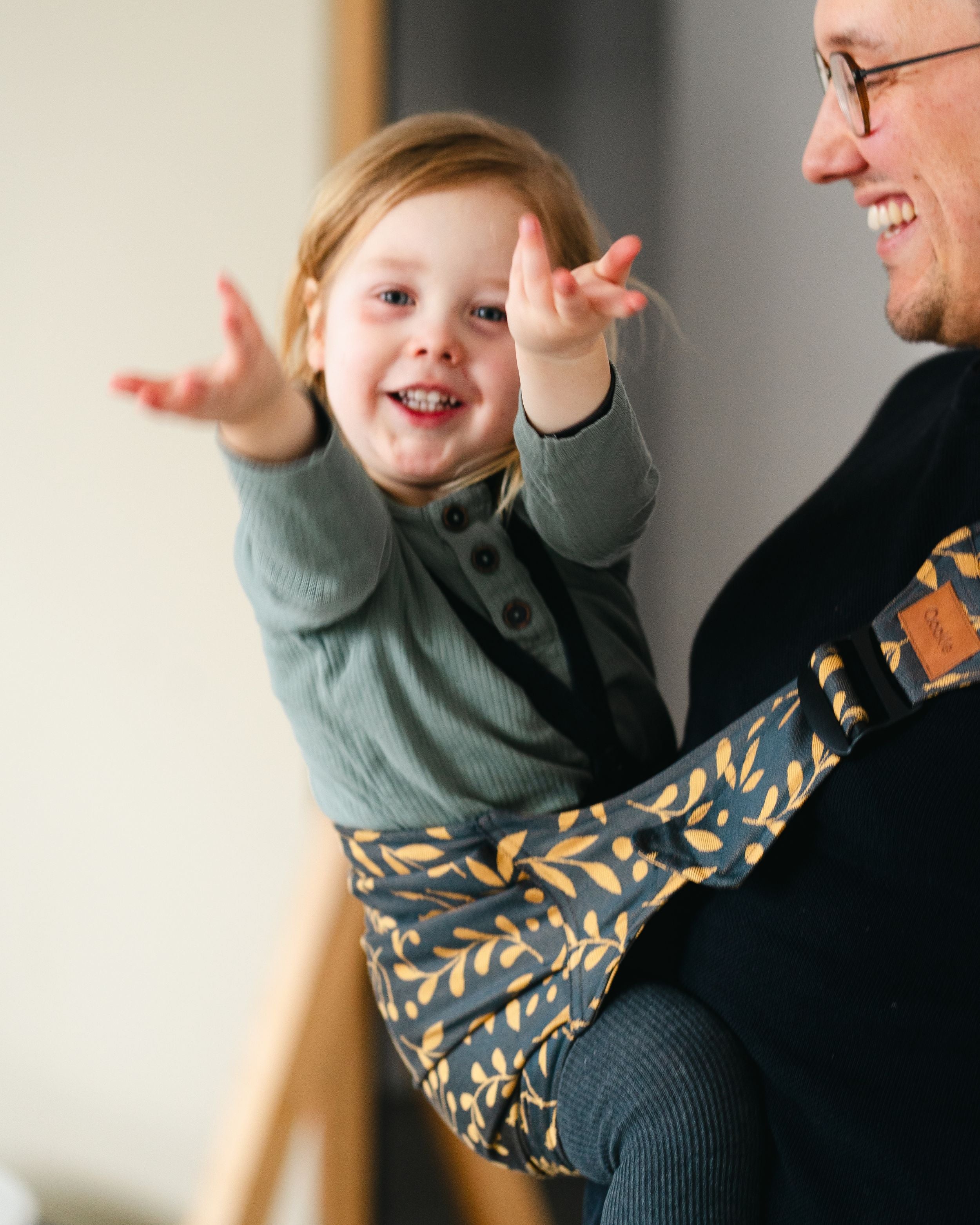 Qookie Go - Hip Carrier - Blossom Sun