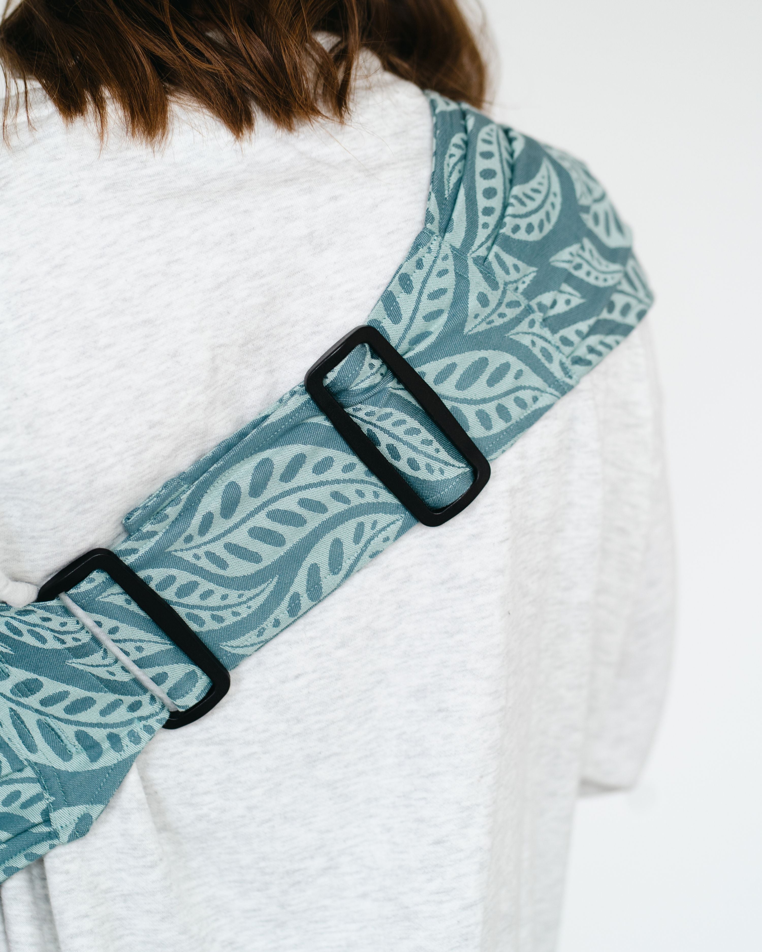 Qookie Go - Hip Carrier - Flora Sapphire