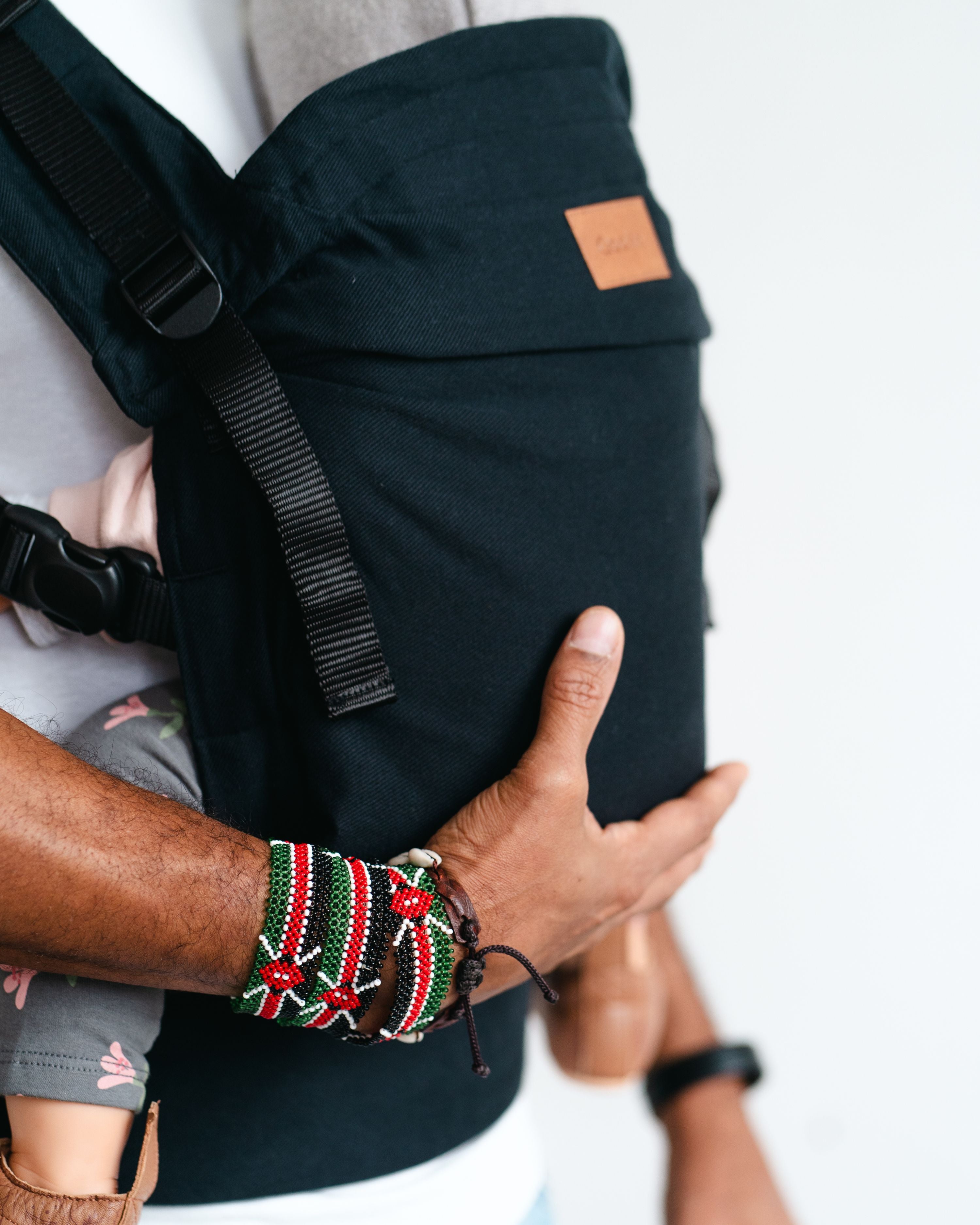 Qookie Ultimo - Toddler Carrier - Black