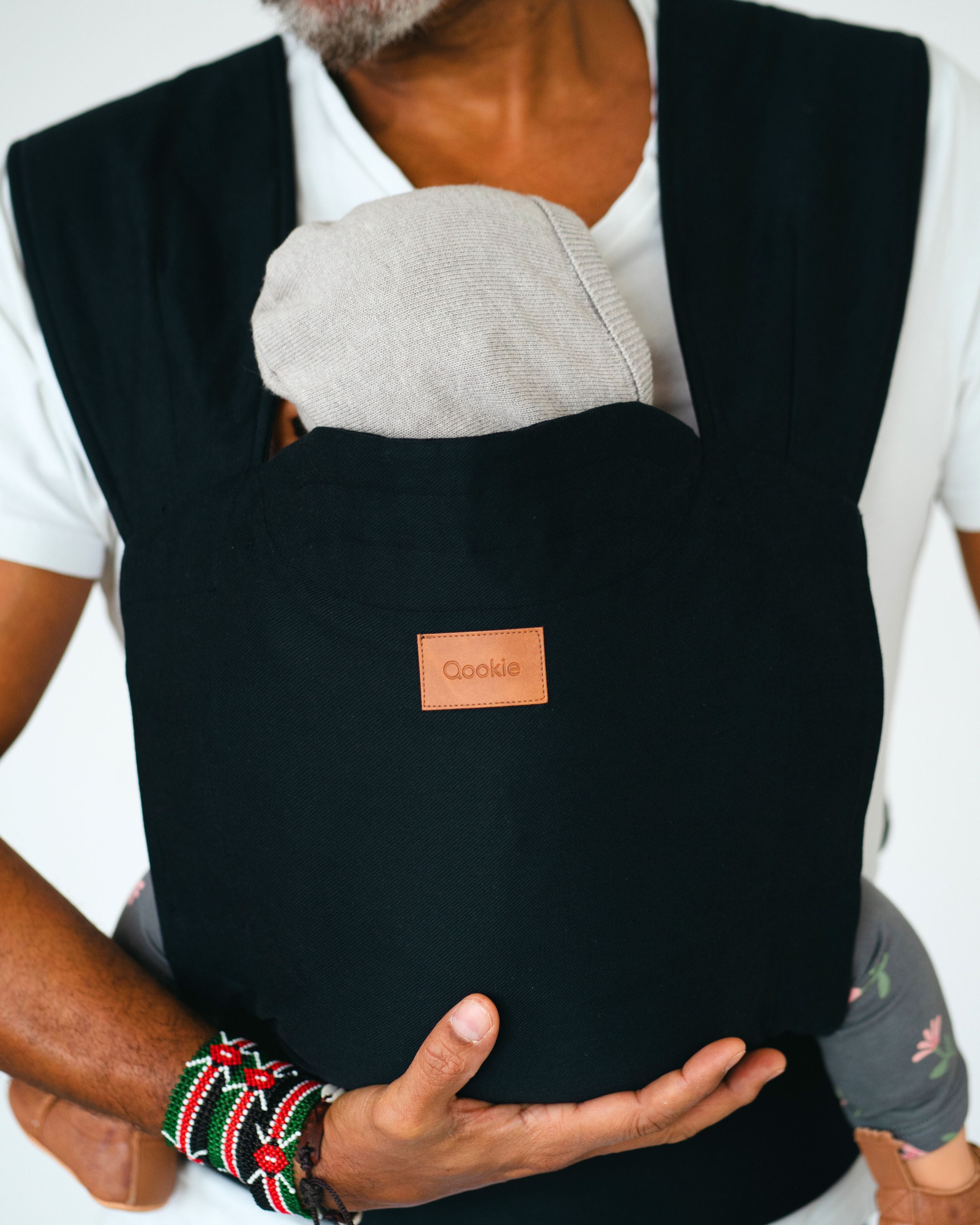 Qookie Vario - Full Buckle Babytrage - Black