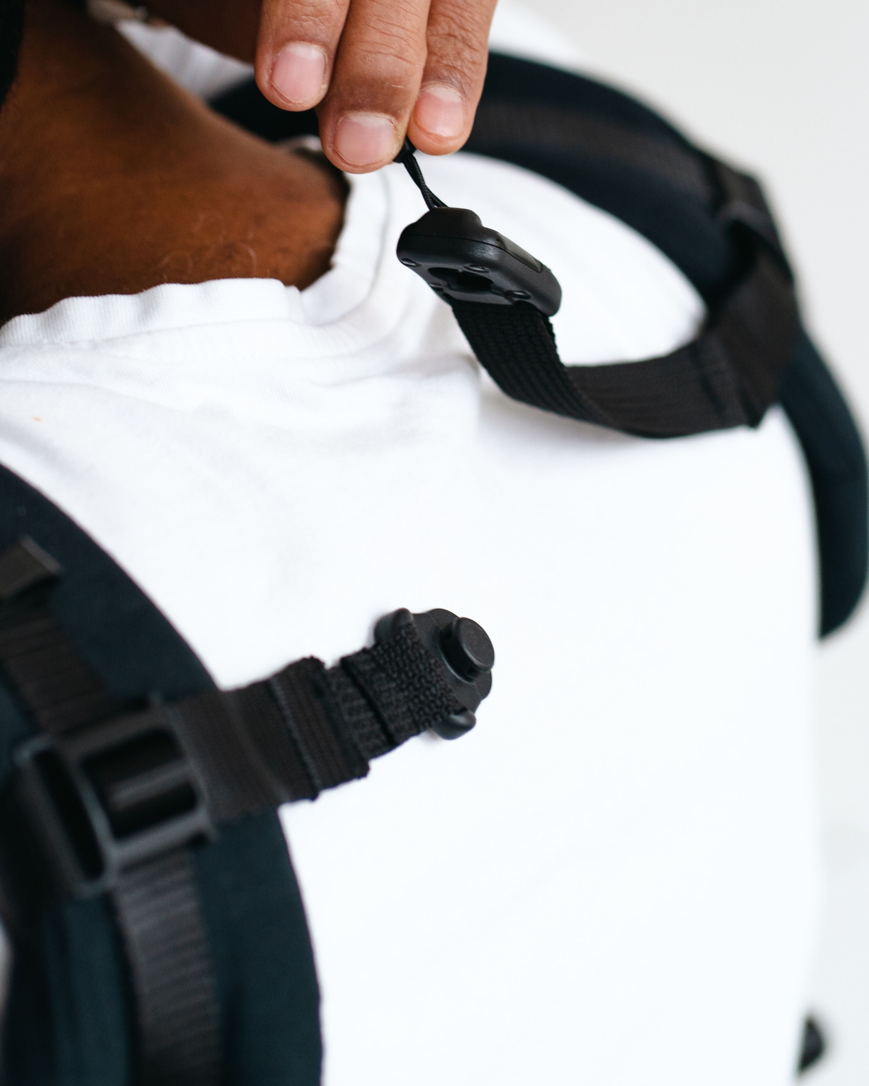 Qookie Ultimo - Toddler Carrier - Black