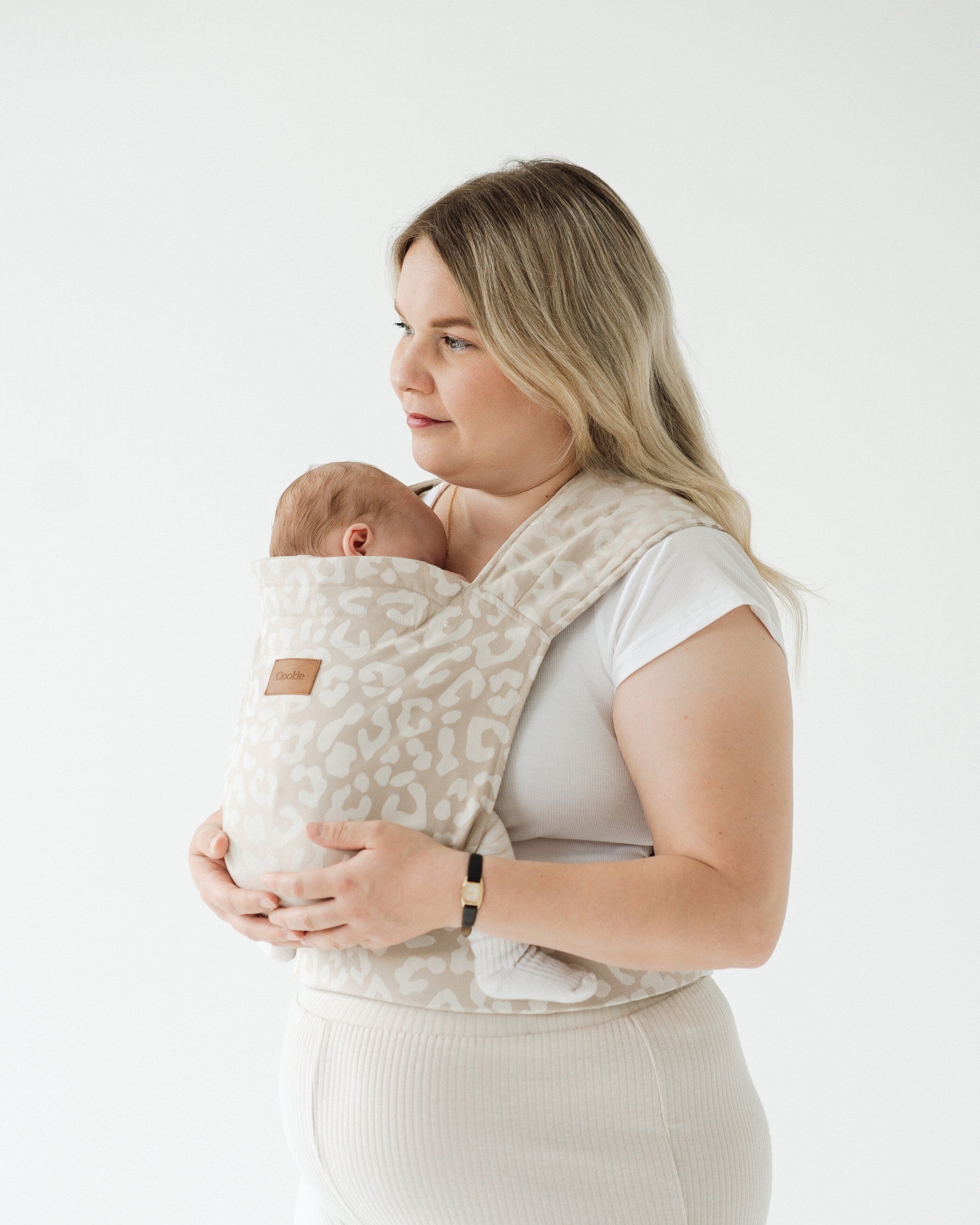 Qookie Vario - Full Buckle Baby Carrier - Leo Beige